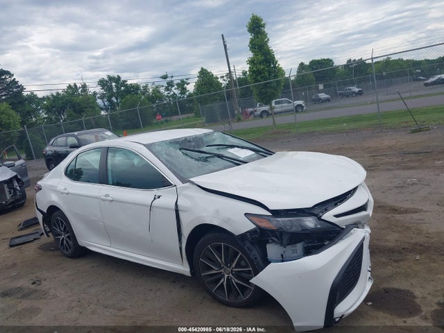 صورة 1 لـ 2024 Toyota CAMRY SE