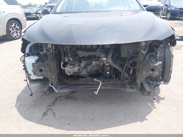 2021 Toyota CAMRY SE photo 6