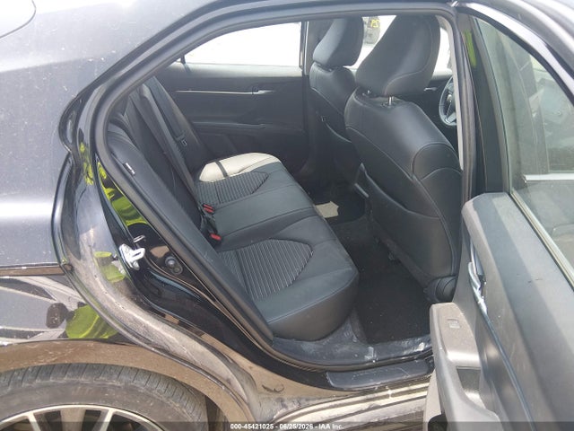 2021 Toyota CAMRY SE photo 8