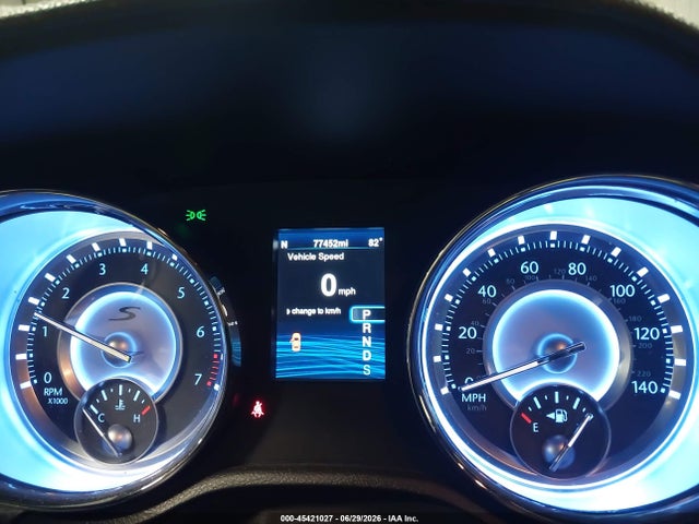 2014 Chrysler 300 300S — миниатюра 7