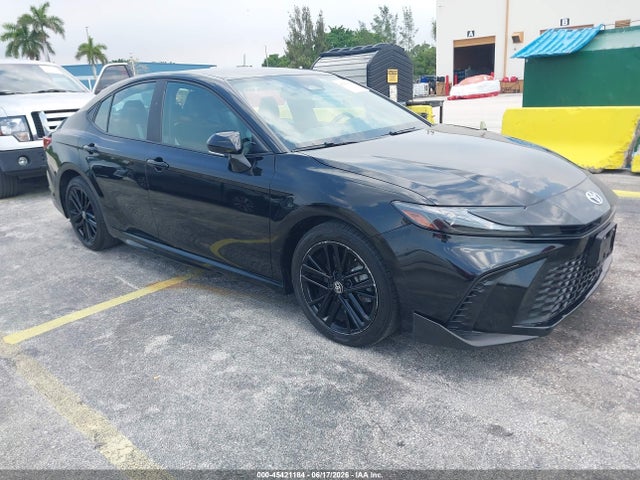 صورة 1 لـ 2025 Toyota CAMRY SE