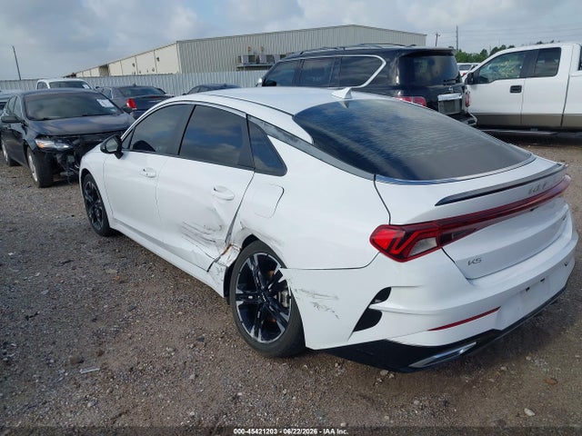 صورة 3 لـ 2023 KIA K5 GT-LINE