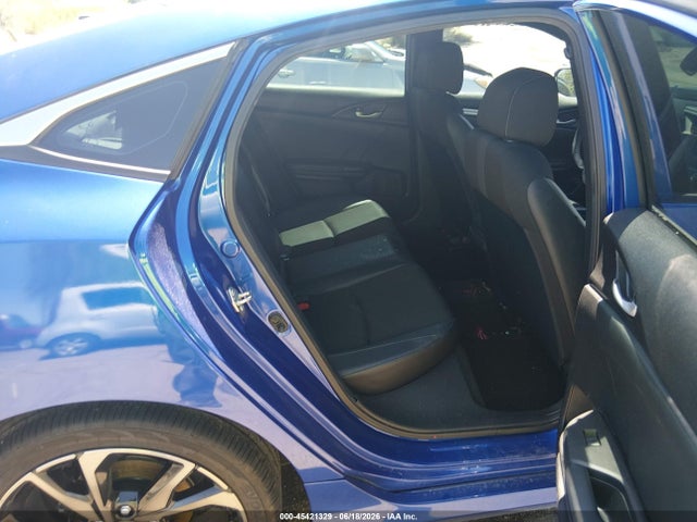صورة 8 لـ 2020 Honda CIVIC SPORT