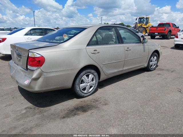 2006 Toyota CAMRY LE photo 4