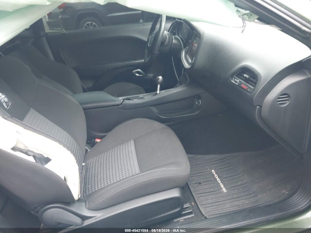 صورة 5 لـ 2021 Dodge CHALLENGER R/T SCAT PACK