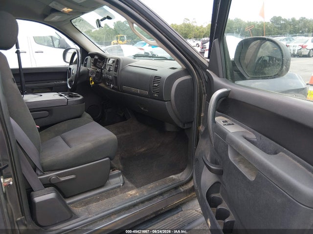 صورة 5 لـ 2011 Chevrolet SILVERADO 1500 LT