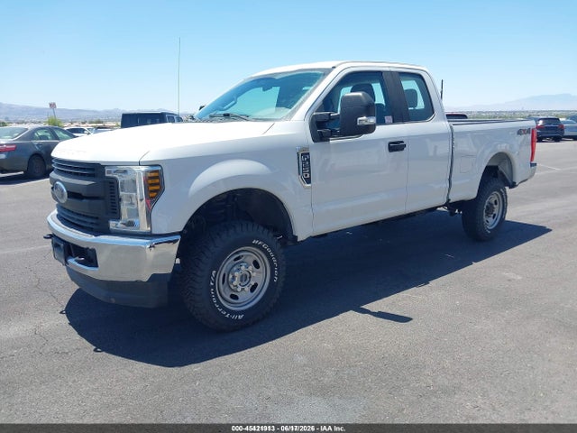 2018 FORD F-250 XL — фото 2