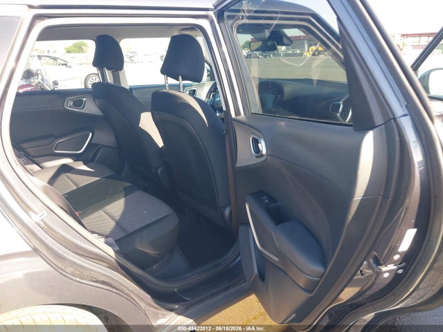 2022 KIA SOUL LX photo 8