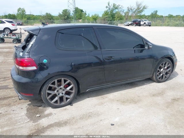 2010 Volkswagen GTI 2-DOOR — миниатюра 4