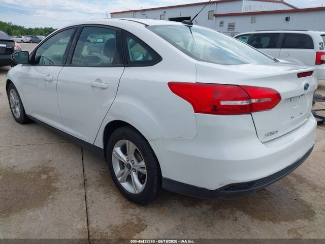 2015 FORD FOCUS SE 照片 3