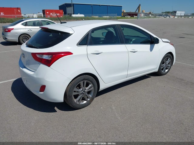 صورة 4 لـ 2017 Hyundai ELANTRA GT
