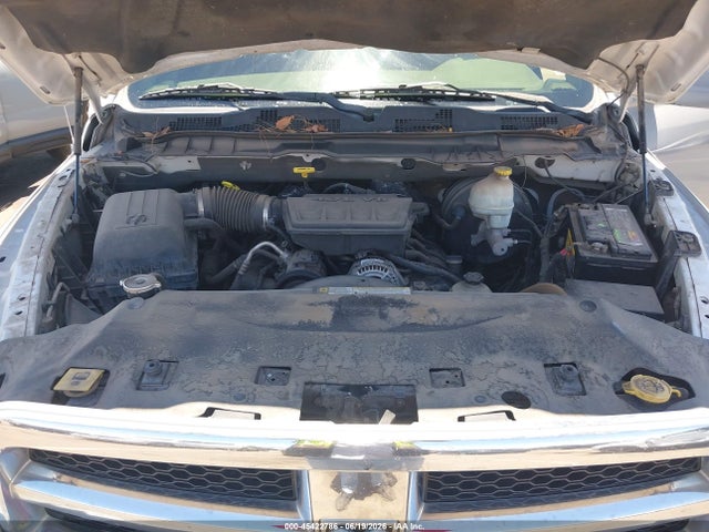 صورة 10 لـ 2012 RAM 1500 ST
