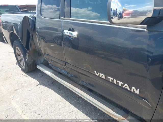 2005 Nissan TITAN SE — фото 6