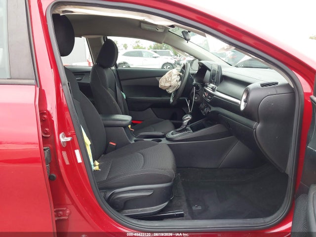 2019 KIA FORTE LXS photo 5
