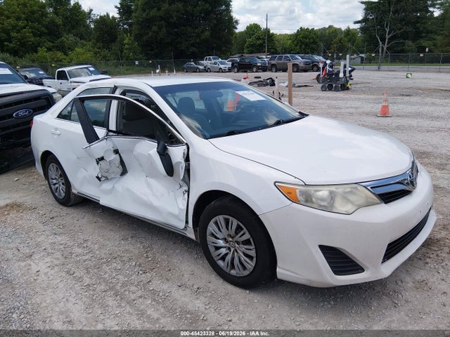 2013 TOYOTA CAMRY LE