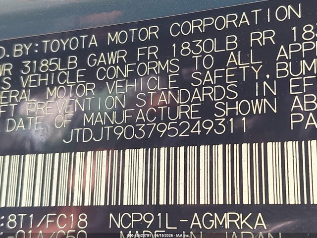 2009 Toyota YARIS photo 9