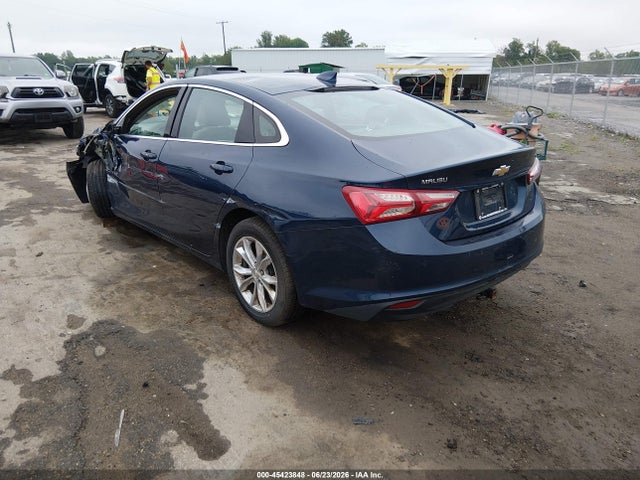 2022 Chevrolet MALIBU FWD LT 照片 3