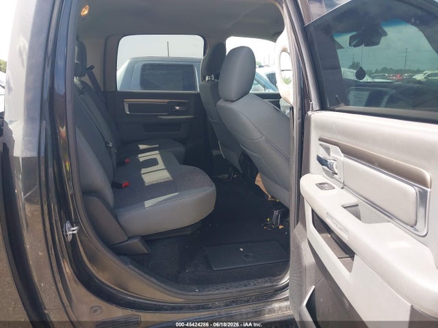 2018 RAM 1500 SLT — фото 8