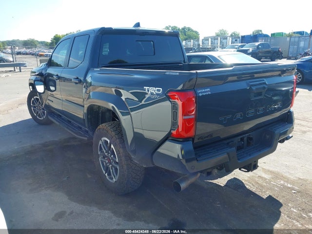 صورة 3 لـ 2025 Toyota TACOMA HYBRID TRD SPORT 4WD