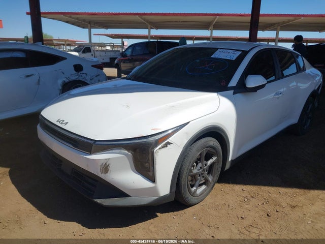 2025 KIA K4 LXS photo 2
