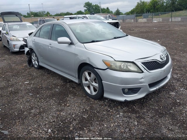 2010 TOYOTA CAMRY SE