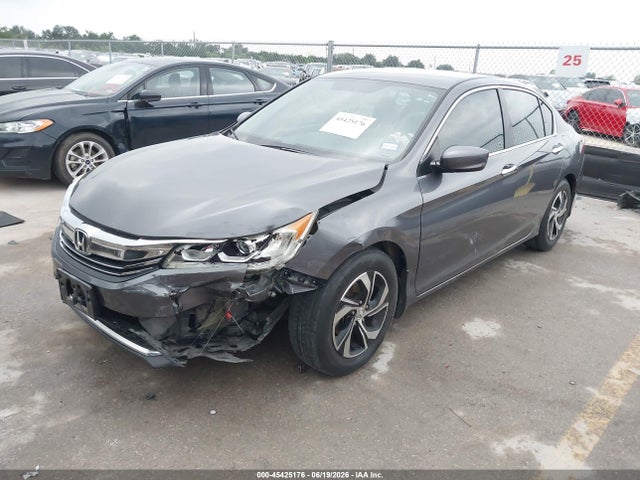 2017 Honda ACCORD LX — фото 2