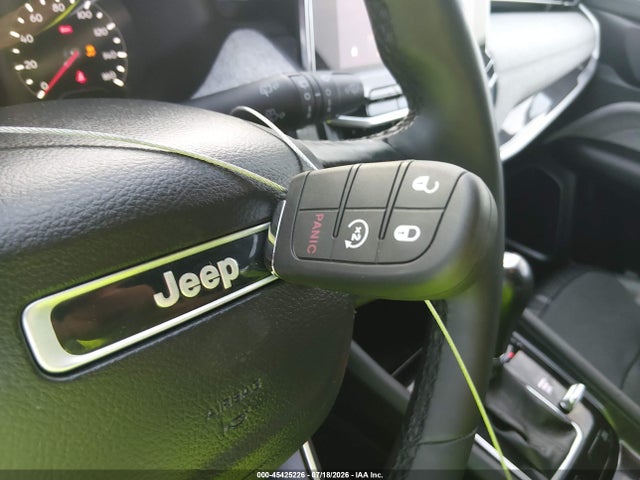 2023 JEEP COMPASS LATITUDE LUX FWD 11