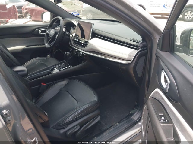 2023 JEEP COMPASS LATITUDE LUX FWD 5