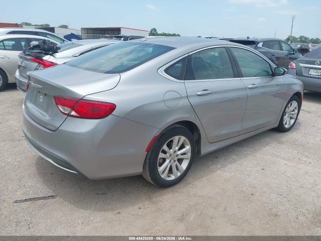 2015 Chrysler 200 LIMITED 照片 4