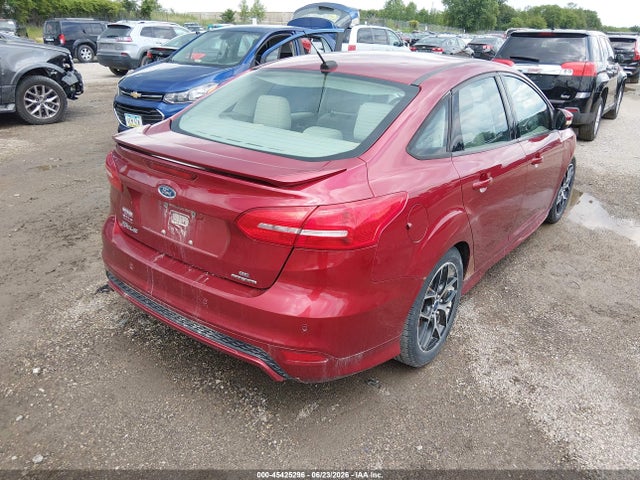 2015 FORD FOCUS SE 照片 4