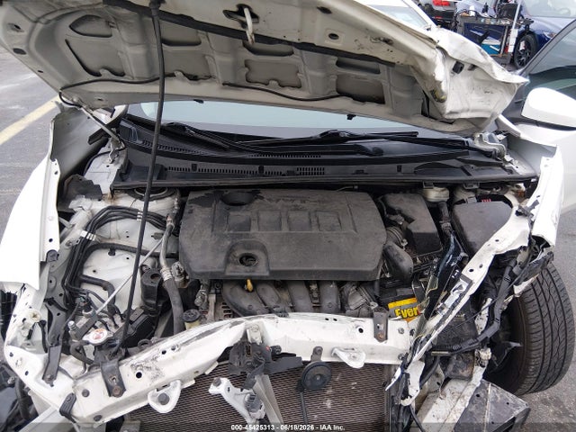 2019 Toyota COROLLA LE photo 10