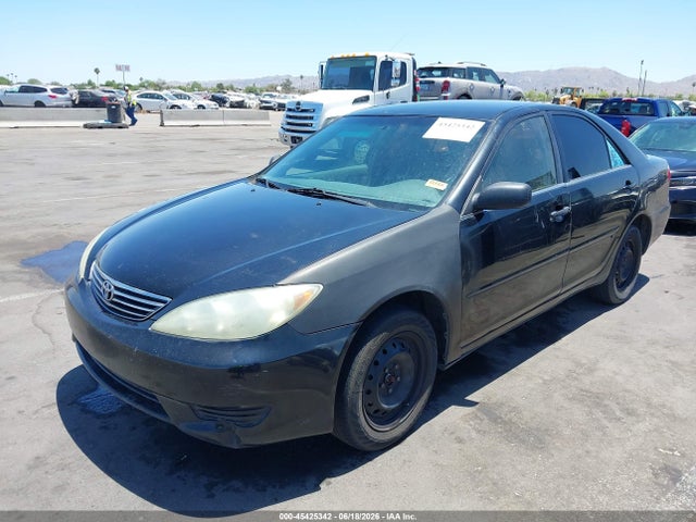 2005 Toyota CAMRY STD photo 2