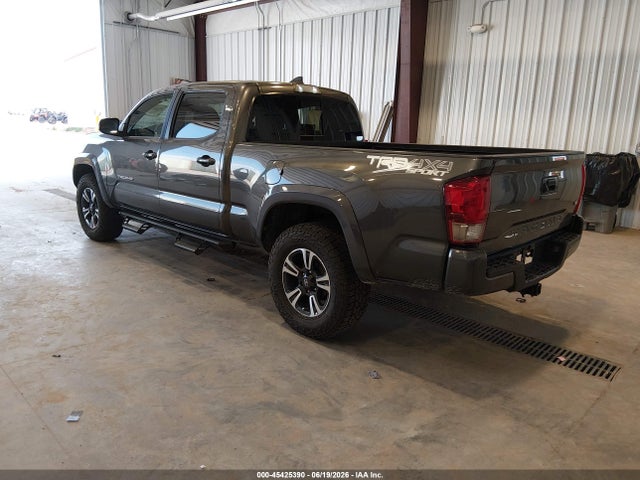 2017 Toyota TACOMA TRD SPORT photo 3
