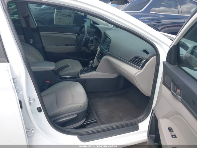 2017 Hyundai ELANTRA SE — фото 5