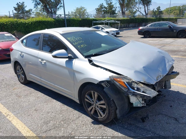 صورة 1 لـ 2017 Hyundai ELANTRA SE