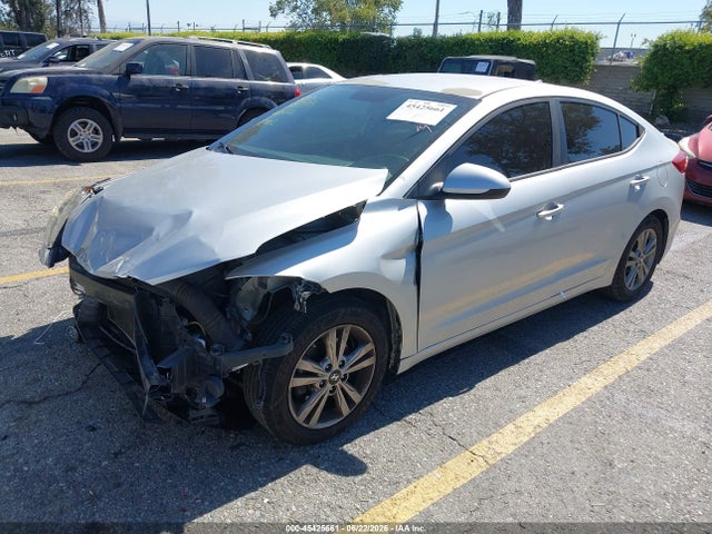 صورة 2 لـ 2017 Hyundai ELANTRA SE