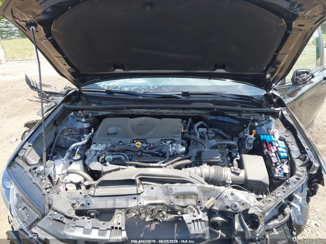 2025 Toyota CAMRY LE photo 10