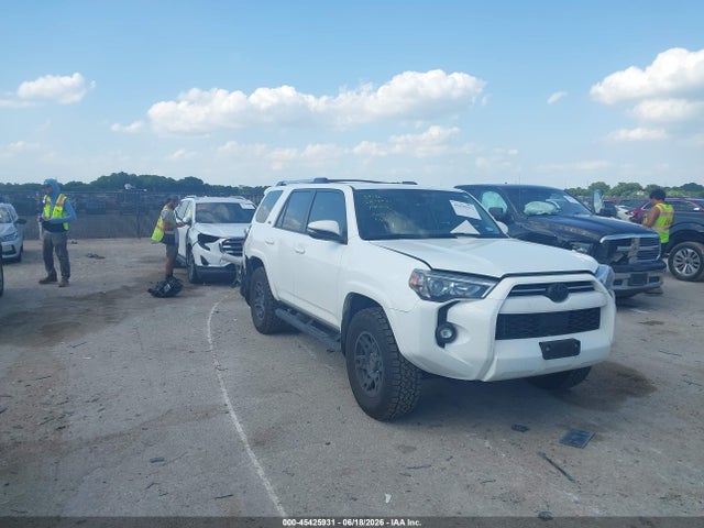2024 TOYOTA 4RUNNER SR5 PREMIUM