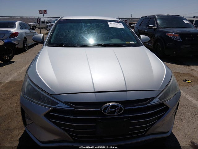 2019 HYUNDAI ELANTRA SEL 12