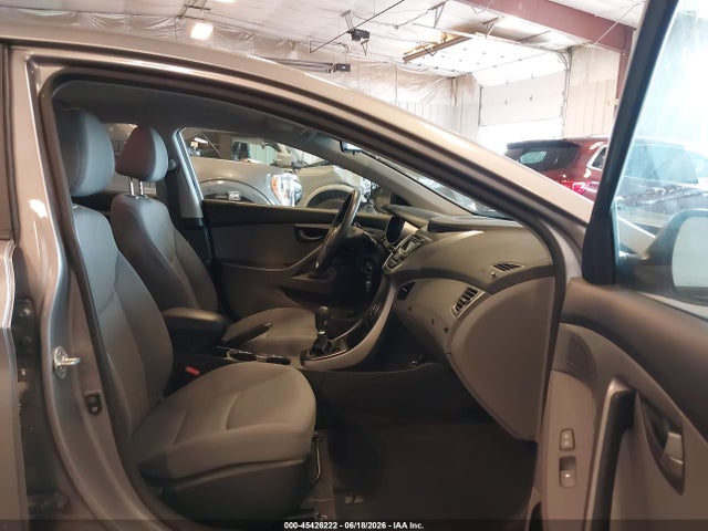2013 Hyundai ELANTRA GLS 照片 5