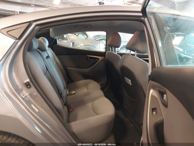 2013 Hyundai ELANTRA GLS 照片 8
