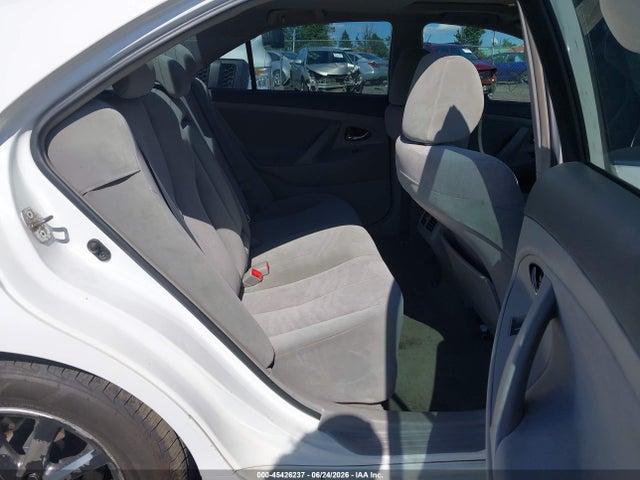 2011 Toyota CAMRY HYBRID photo 8