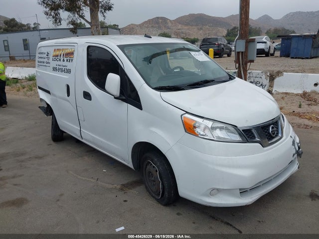 2019 NISSAN NV SV