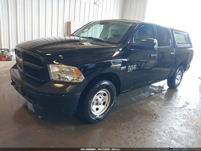 صورة 2 لـ 2019 RAM 1500 CLASSIC TRADESMAN 4X4 5'7 BOX