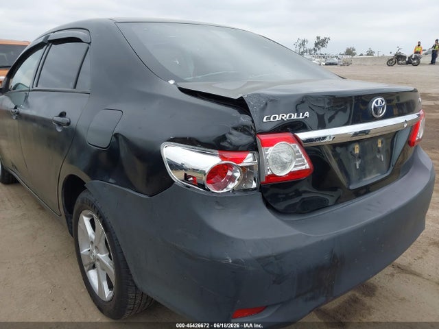 2011 Toyota COROLLA LE 照片 6