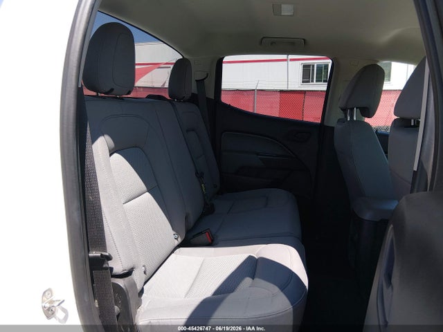 صورة 8 لـ 2017 Chevrolet COLORADO WT