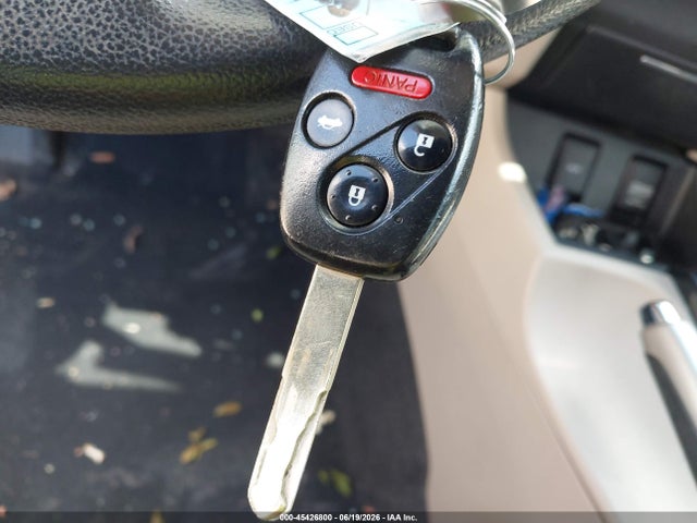 2013 Honda CIVIC LX — миниатюра 11