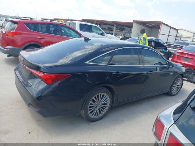 2019 TOYOTA AVALON HYBRID LIMITED 14