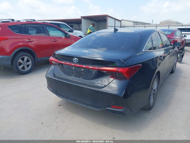 2019 TOYOTA AVALON HYBRID LIMITED 4