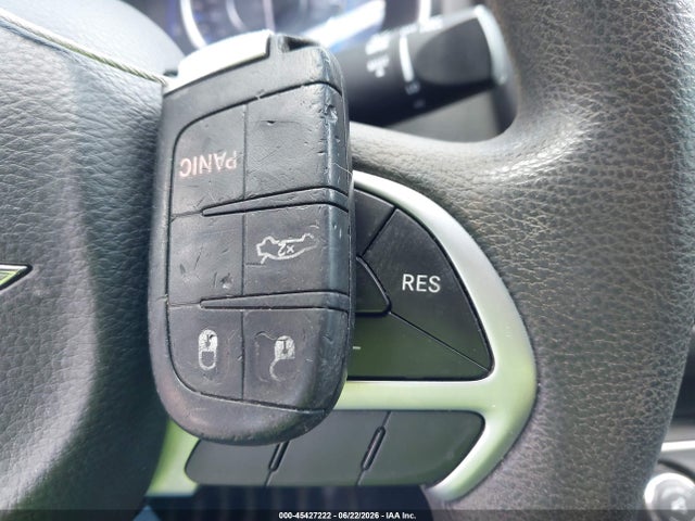2015 Chrysler 200 LX 缩略图 11